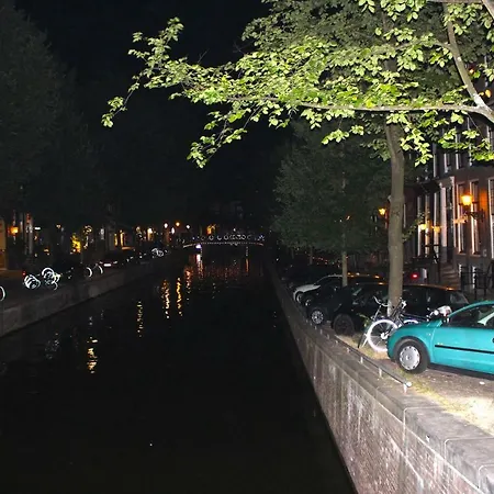 Bees Bed & Breakfast Amsterdam
